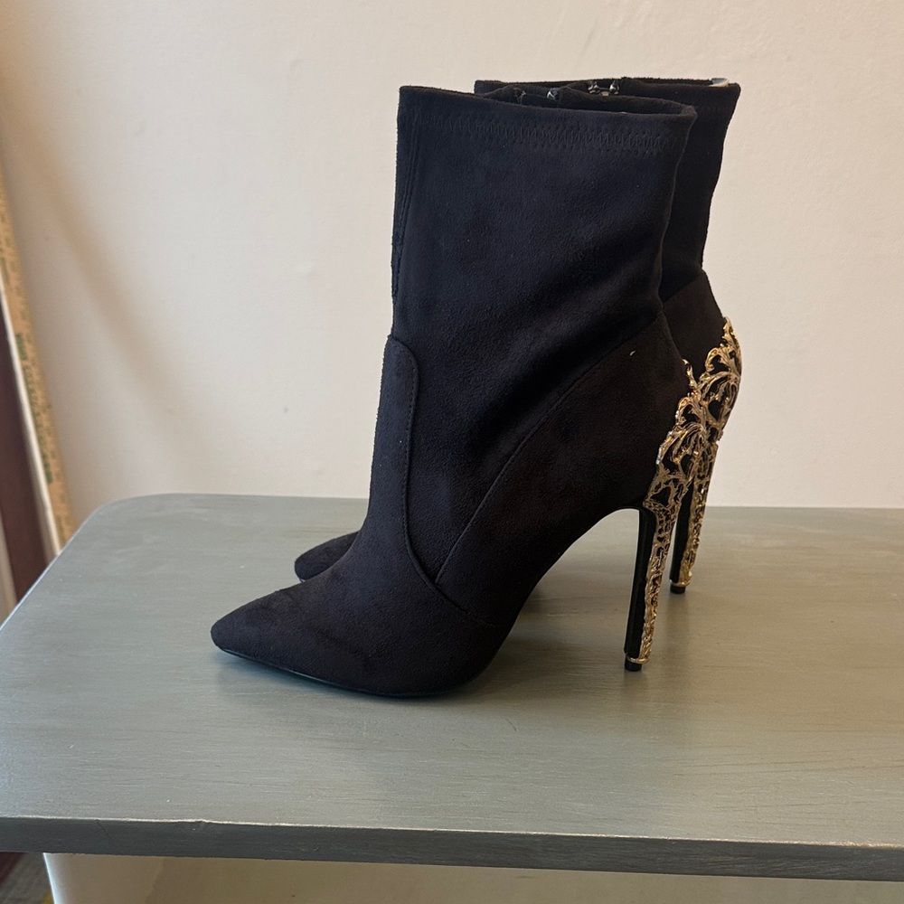 Charlotte Russe Black Heeled Boots - Picture 4 of 8